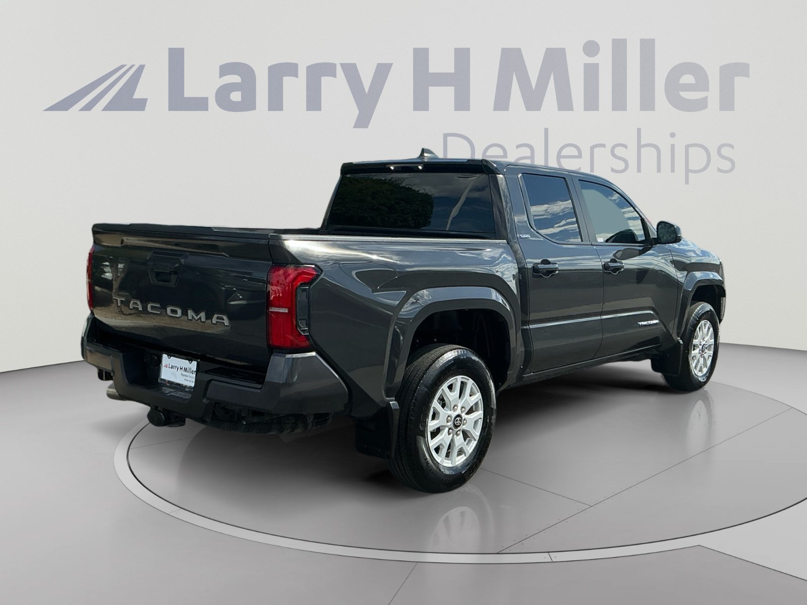 Certified 2026 Toyota Tacoma SR5 RWD image 5
