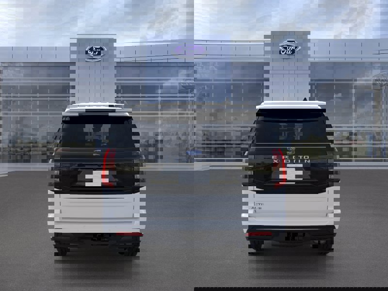 New 2026 Ford Expedition Active image 5