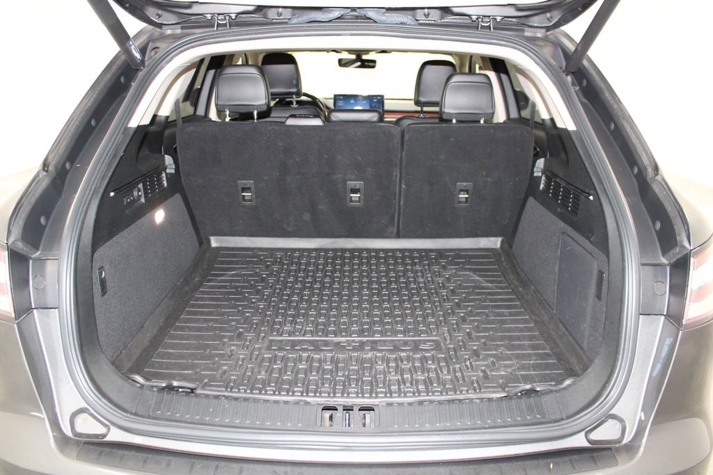 Used 2022 Lincoln Nautilus Reserve w/ Equipment Group 201A image 18