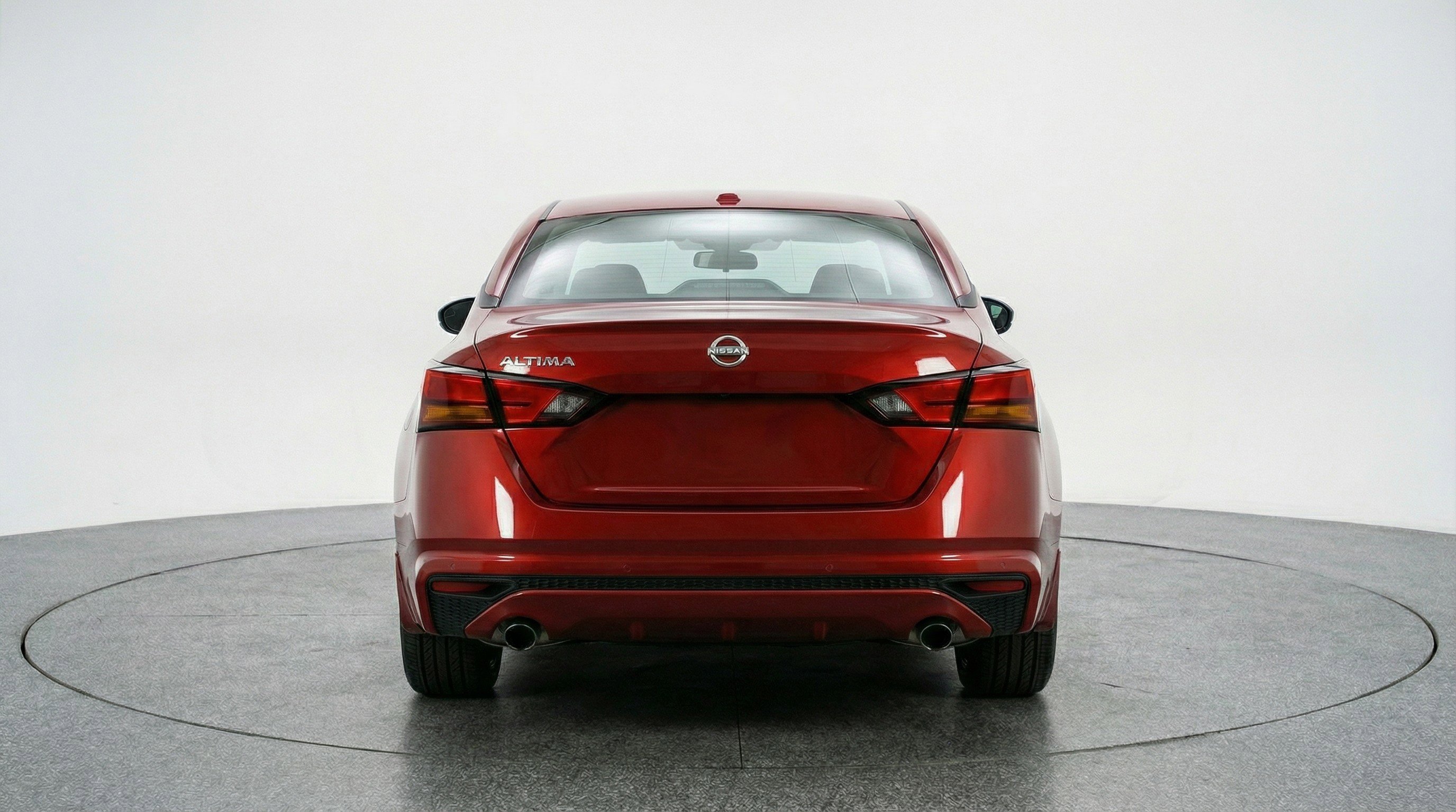 Used 2025 Nissan Altima 2.5 SV image 7