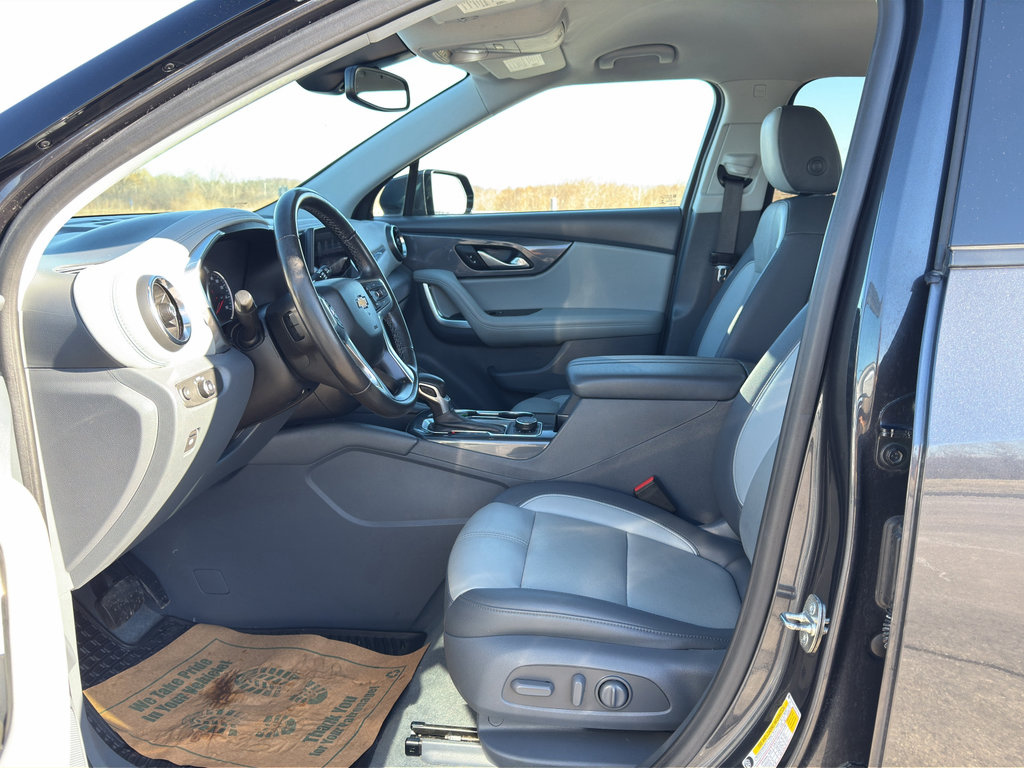 Used 2022 Chevrolet Blazer LT w/ LPO, Black Accent Package image 13