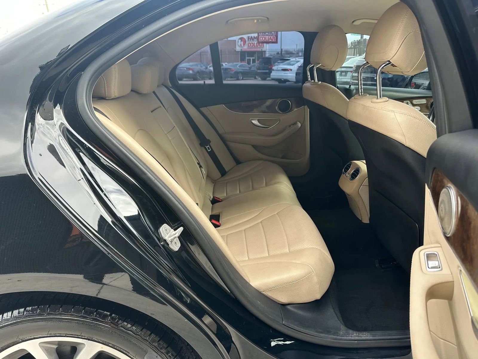 Used 2015 Mercedes-Benz C 300 C 300 4MATIC Sedan 4D image 17