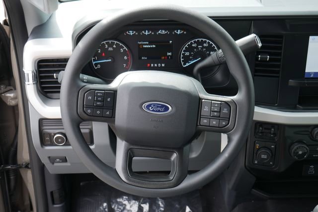 New 2026 Ford F250 XLT w/ FX4 Off-Road Package AWD/4WD image 15