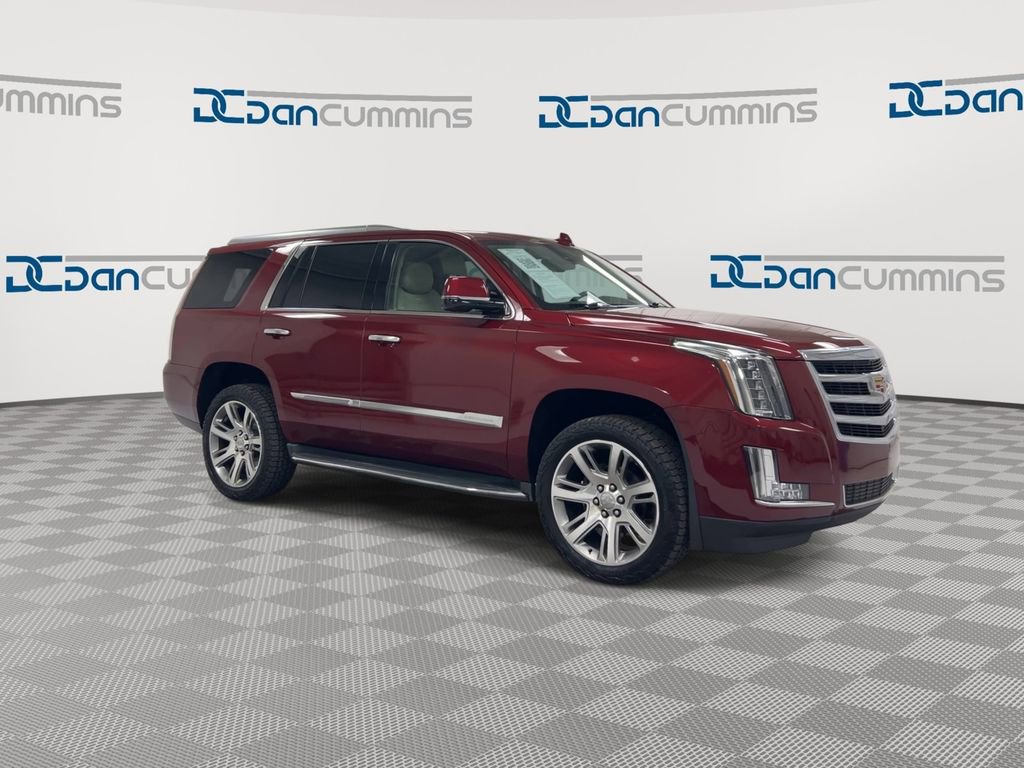 Used 2016 Cadillac Escalade Luxury image 2