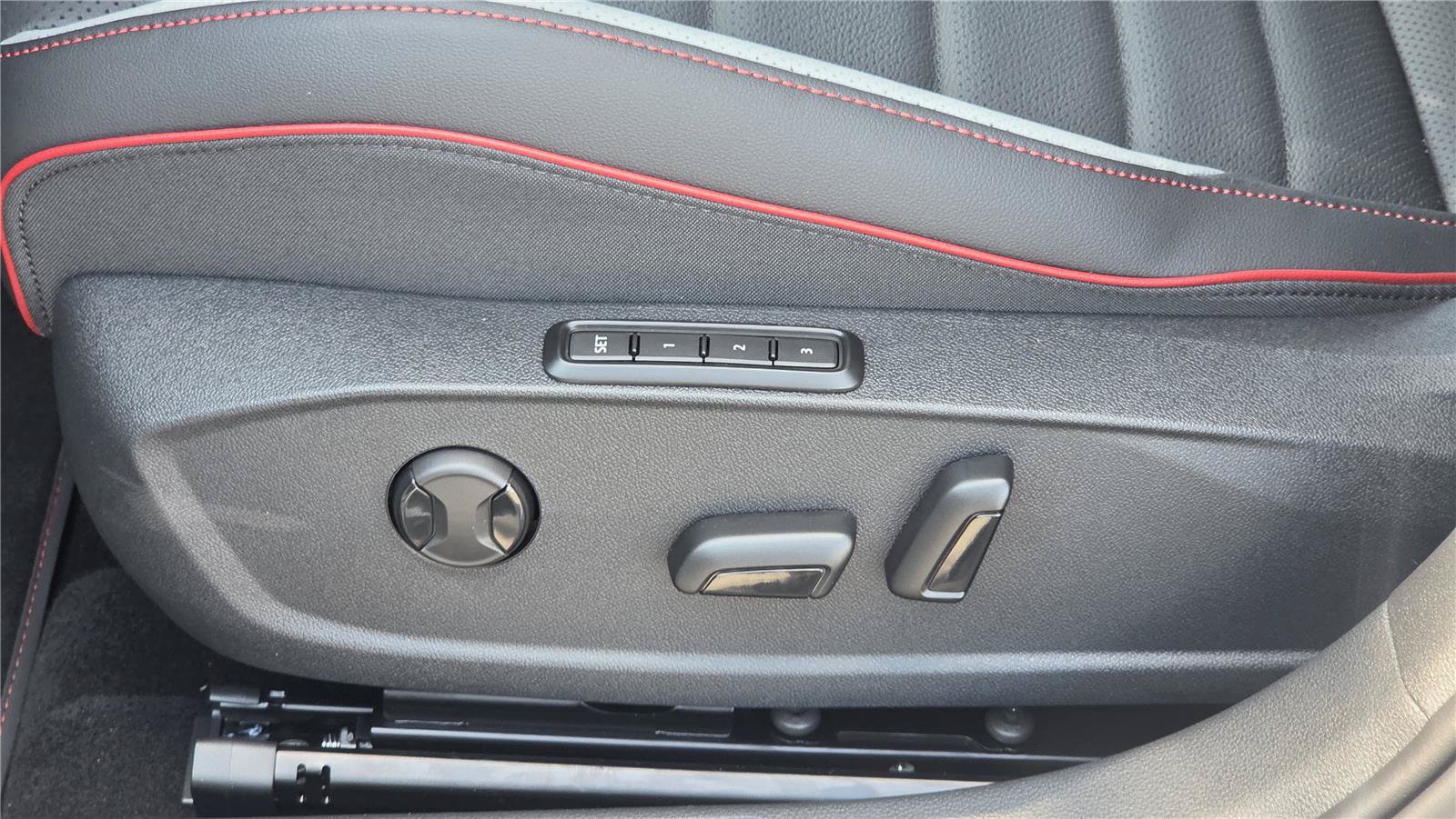 New 2026 Volkswagen GTI Autobahn FWD image 15