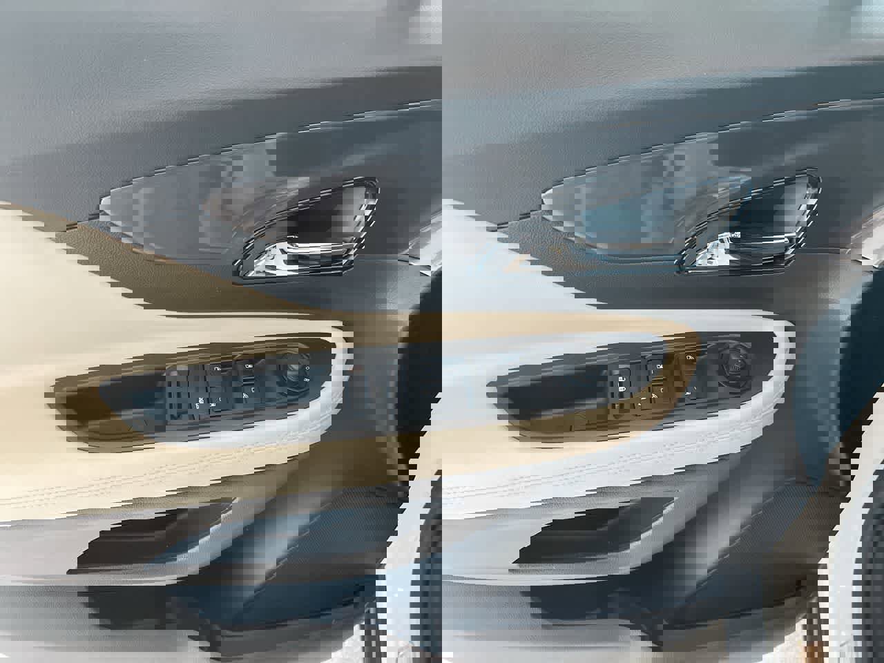 Used 2020 Buick Encore Preferred image 13