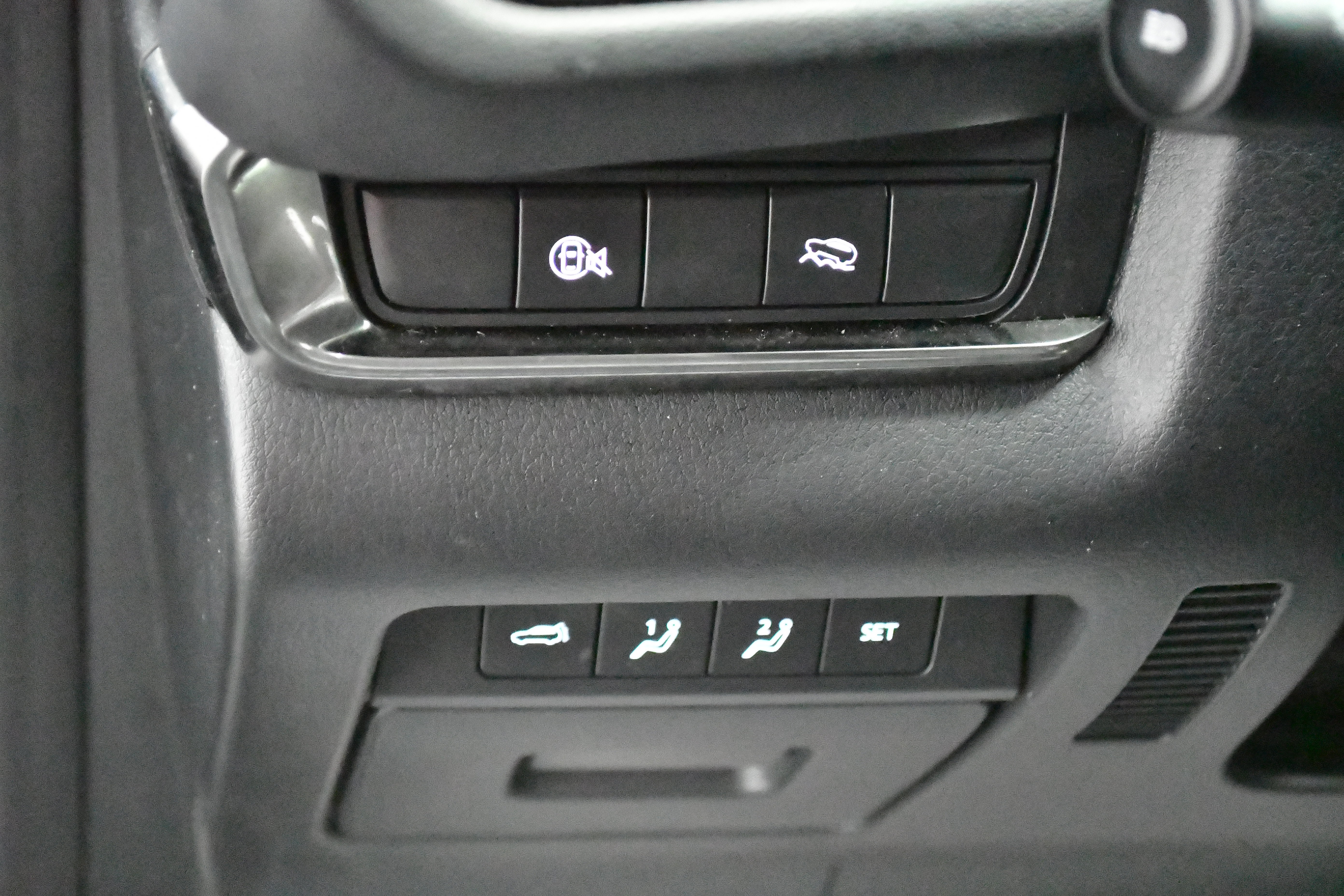 Used 2024 MAZDA CX-30 AWD 2.5 S w/ Premium Package image 30