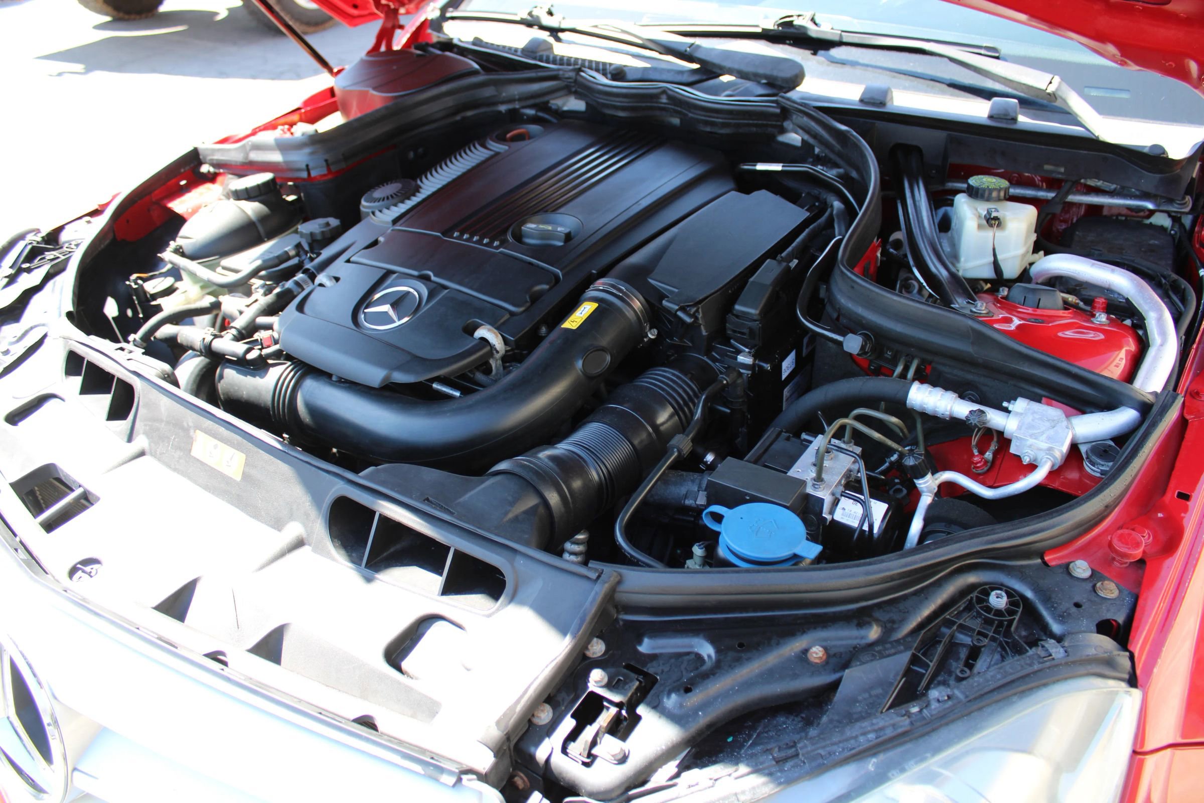 Used 2013 Mercedes-Benz C 250 C 250 Sport Sedan 4D image 30