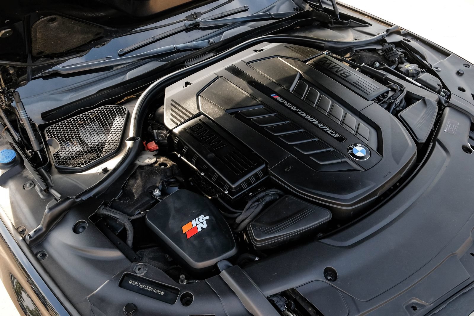 Used 2018 BMW M760i xDrive AWD/4WD image 54