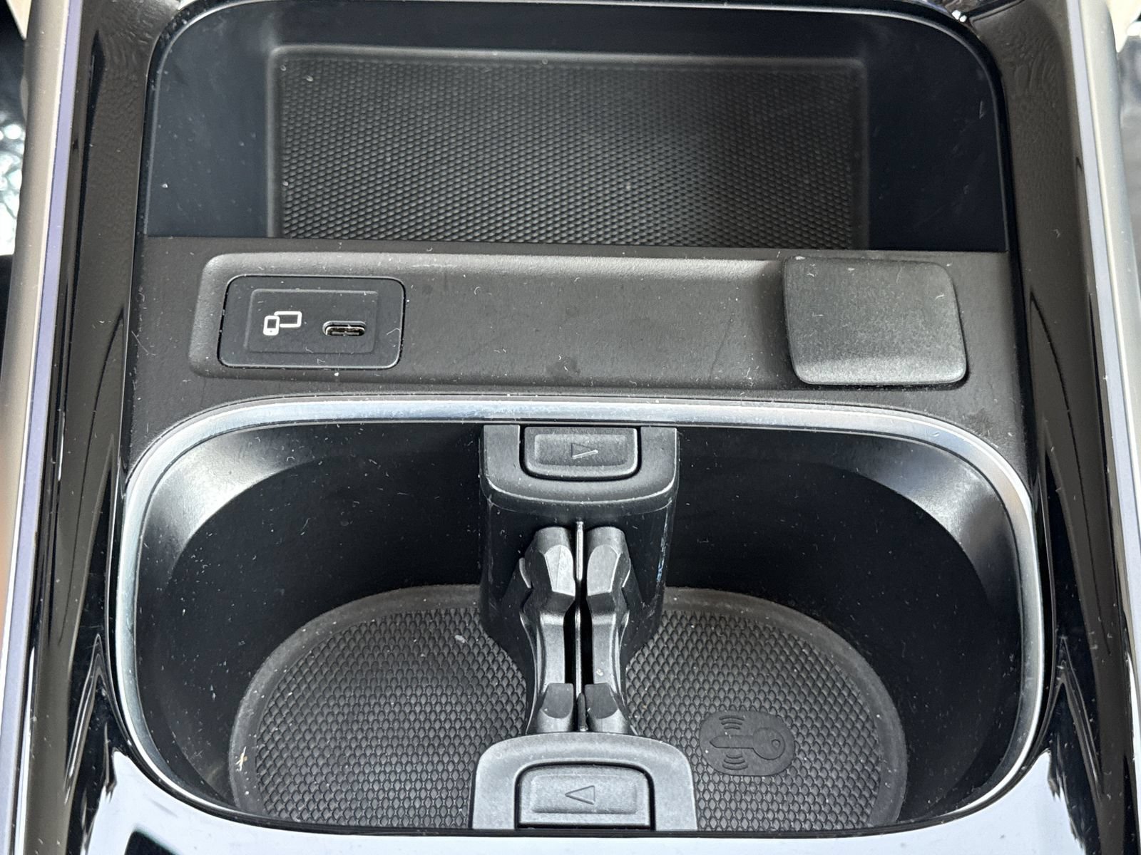 Certified 2022 Mercedes-Benz GLB 250 image 24