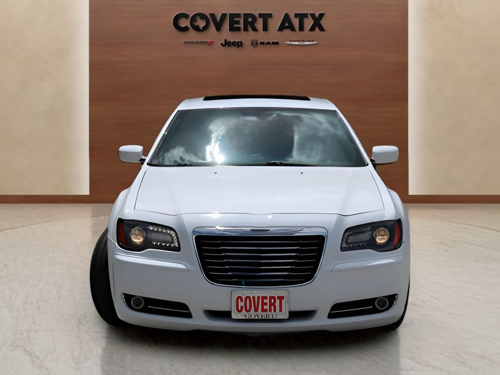 Used 2014 Chrysler 300 S RWD image 8