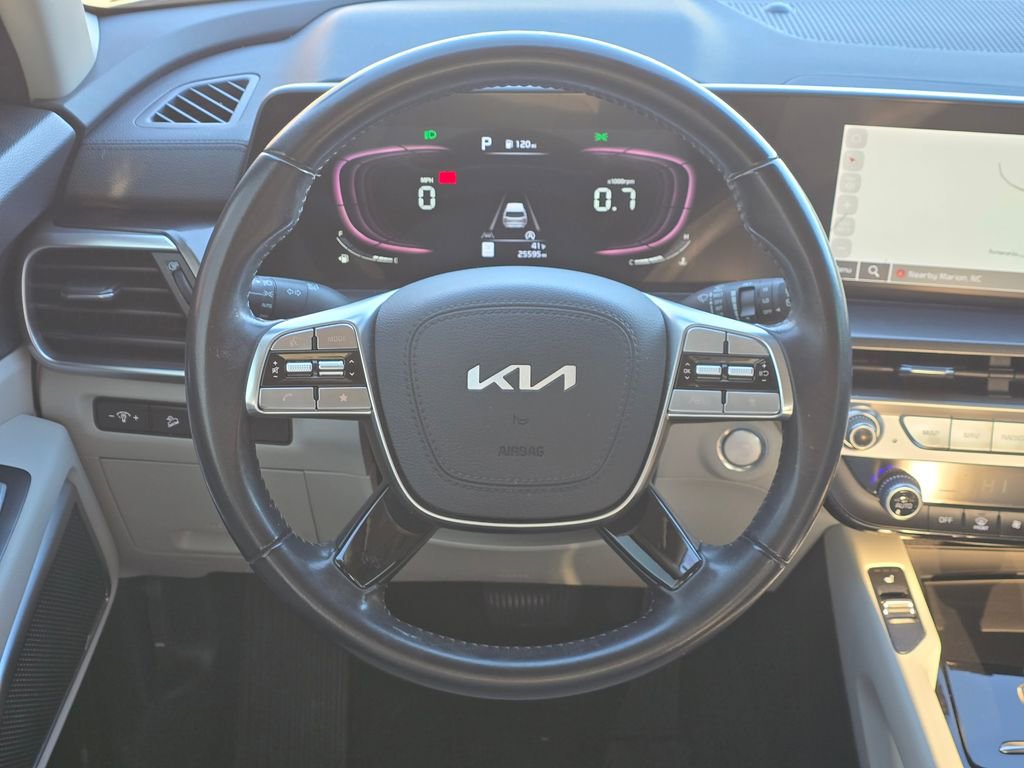 Used 2023 Kia Telluride S w/ S Sunroof Package image 6