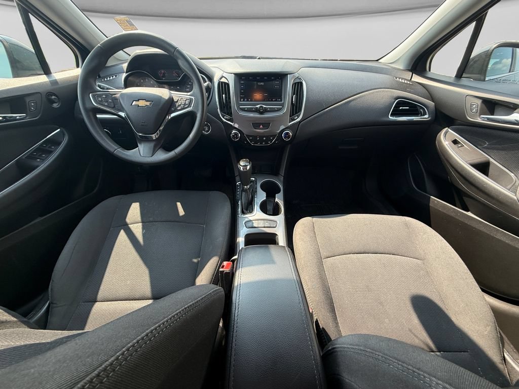 Used 2019 Chevrolet Cruze LT w/ LT True North Edition FWD image 22
