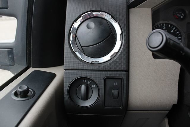 Used 2008 Ford F250 XL AWD/4WD image 6