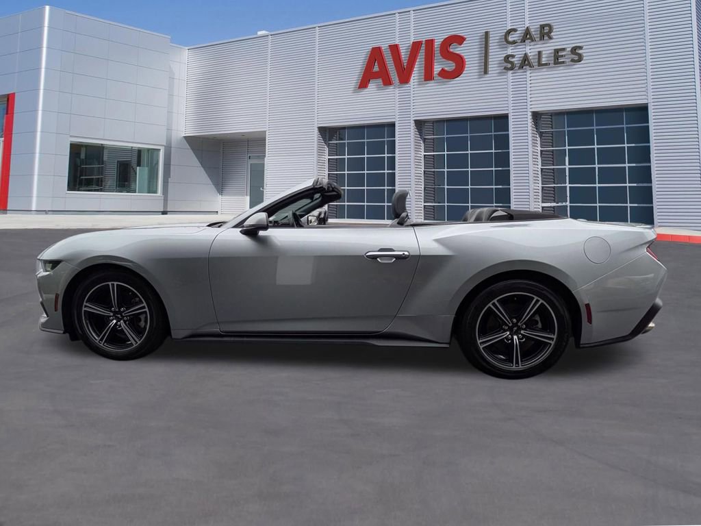 Used 2025 Ford Mustang Premium RWD image 11