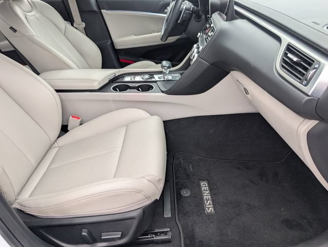 Used 2023 Genesis G70 2.0T RWD image 26