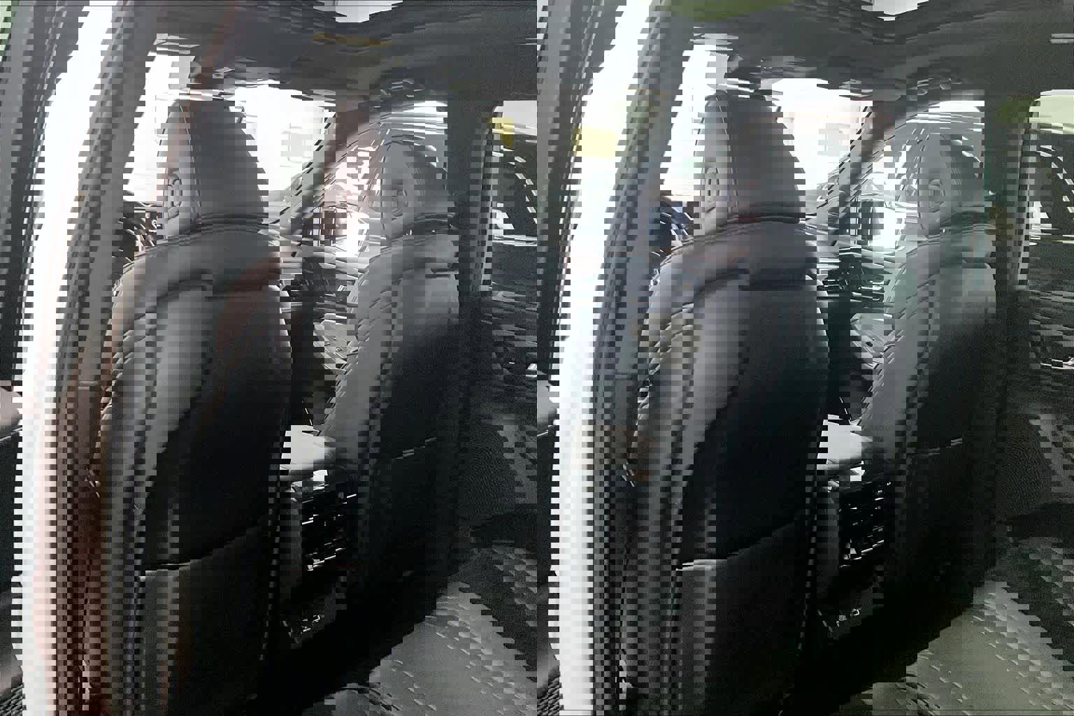 Used 2023 Acura MDX A-Spec image 11