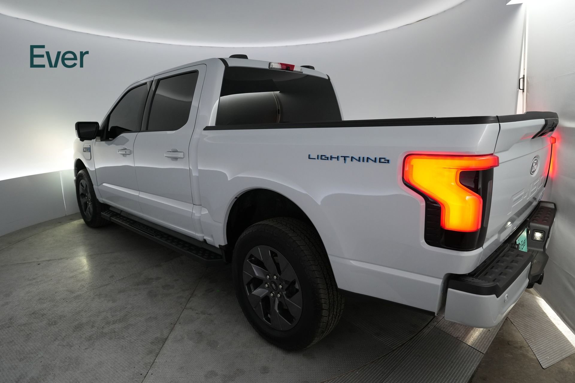 Used 2025 Ford F150 Lightning Flash image 3