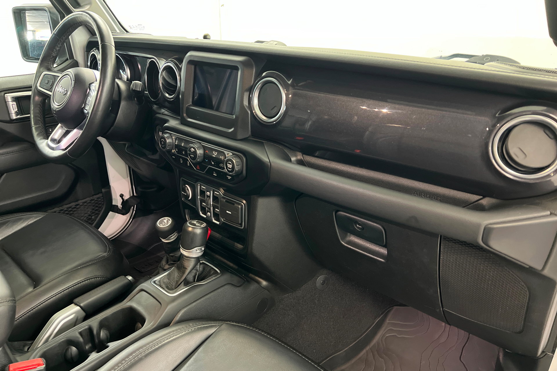 Certified 2021 Jeep Wrangler Unlimited Sahara AWD/4WD image 24