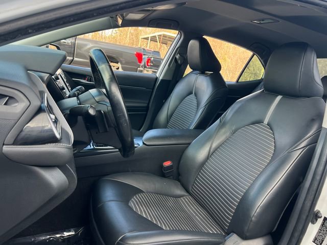 Used 2020 Toyota Camry SE image 12