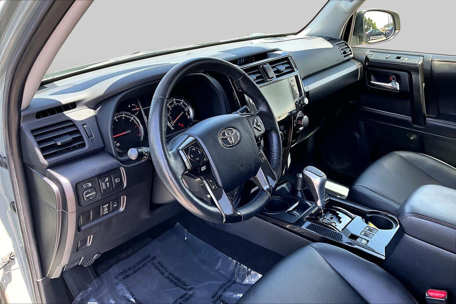 Certified 2023 Toyota 4Runner TRD Off-Road Premium w/ Moonroof Package AWD/4WD image 17