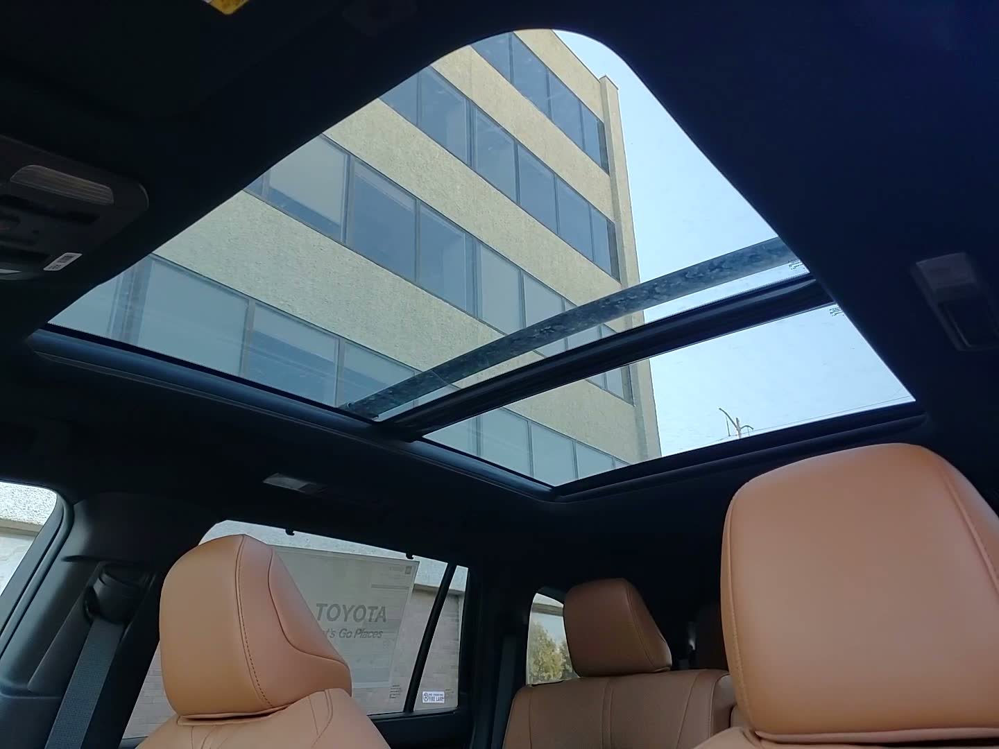 New 2026 Toyota Highlander Platinum image 22