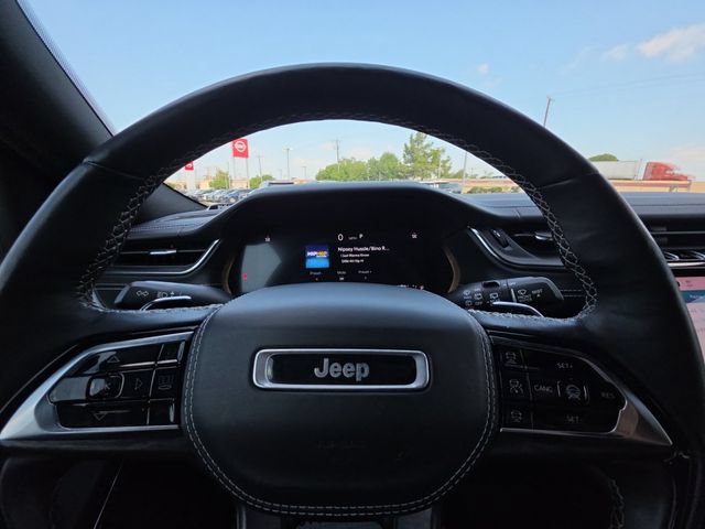 Used 2022 Jeep Grand Cherokee Overland w/ Adv Protech Group III RWD image 25