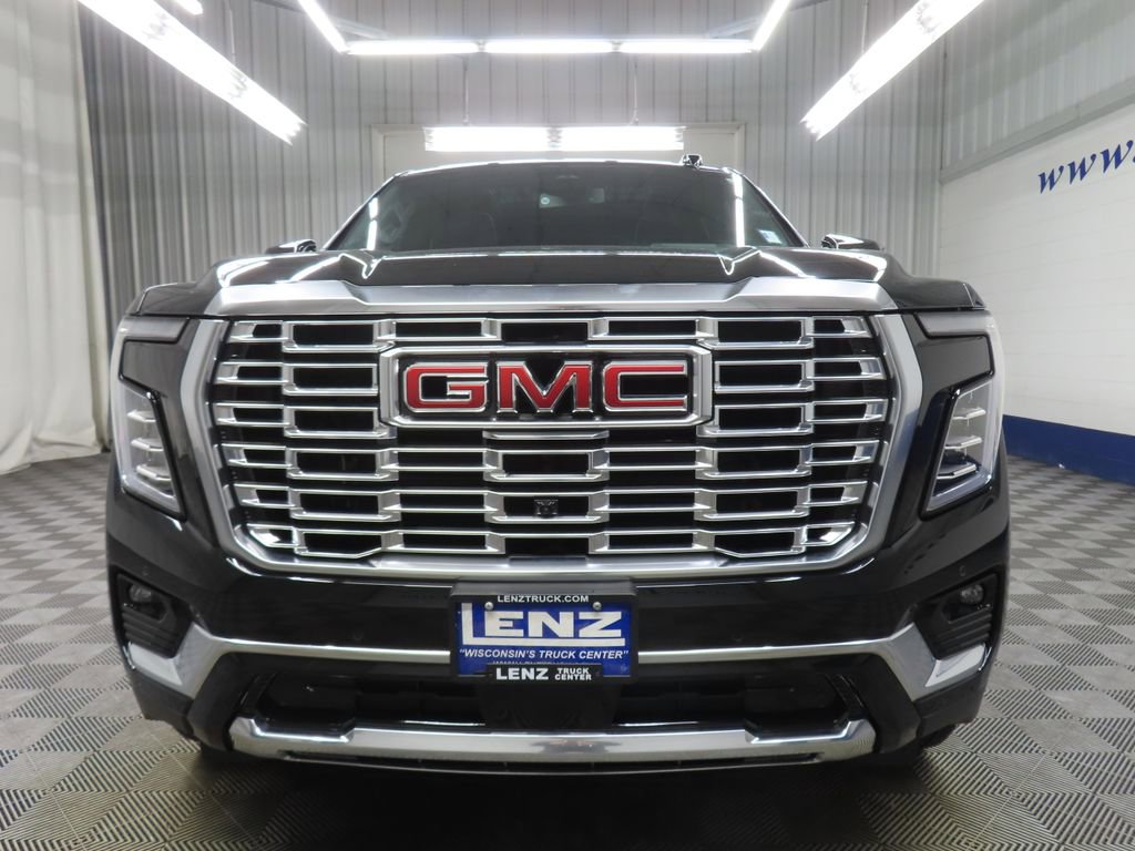 Used 2025 GMC Yukon Denali w/ Sun & Power Step Package image 43