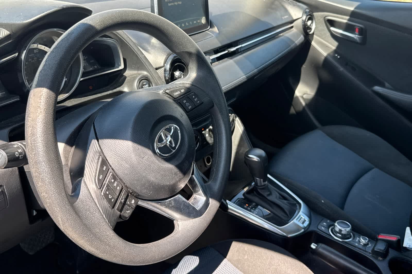 Used 2018 Toyota Yaris iA FWD image 9
