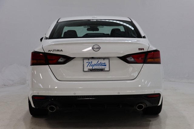 Used 2025 Nissan Altima 2.5 SR FWD image 6