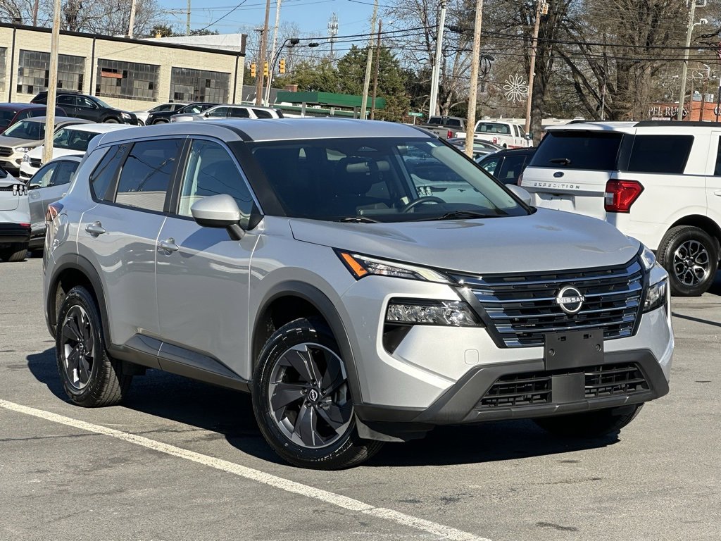 Used 2024 Nissan Rogue SV image 42