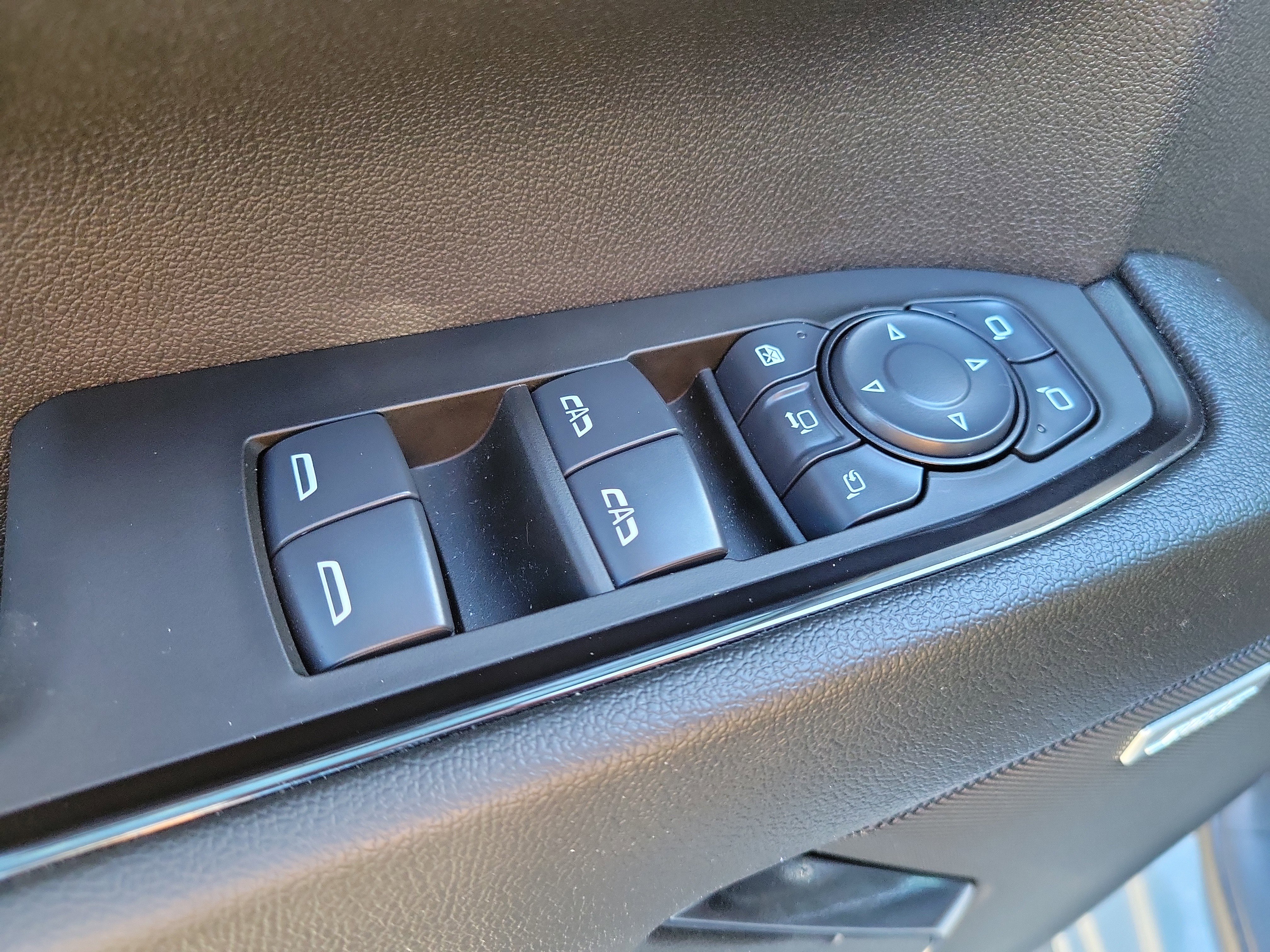 Used 2025 GMC Sierra 3500 AT4 w/ AT4 Premium Plus Package image 19