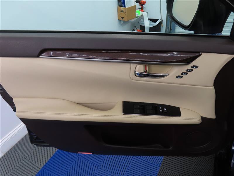 Used 2017 Lexus ES 350 w/ Luxury Package FWD image 11