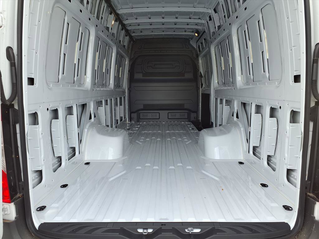 New 2024 Mercedes-Benz Sprinter 3500 image 9