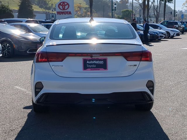 Used 2023 Kia Forte GT-Line w/ GT-Line Premium Package image 7