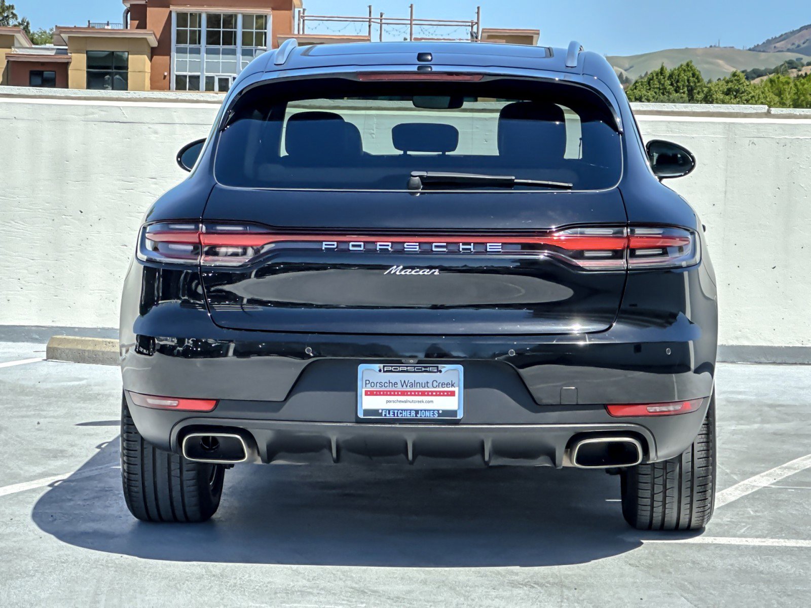 Certified 2021 Porsche Macan AWD/4WD image 7
