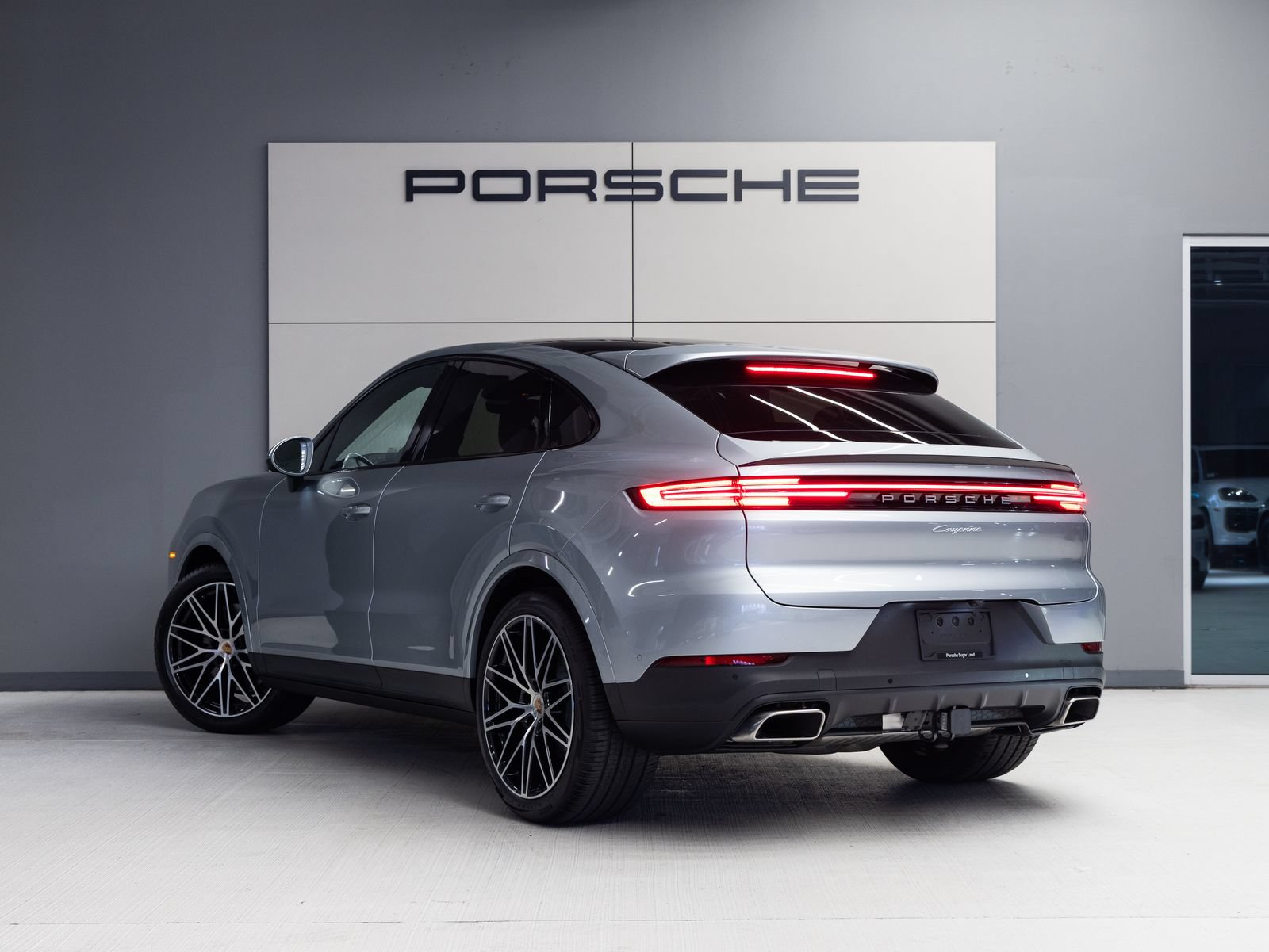 New 2026 Porsche Cayenne Coupe AWD/4WD image 3