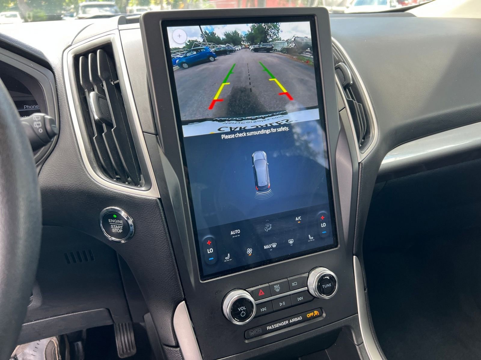 Used 2024 Ford Edge SEL image 17