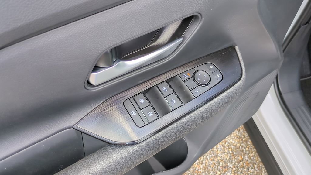 New 2026 Nissan Kicks SV w/ Cold Weather Package image 12