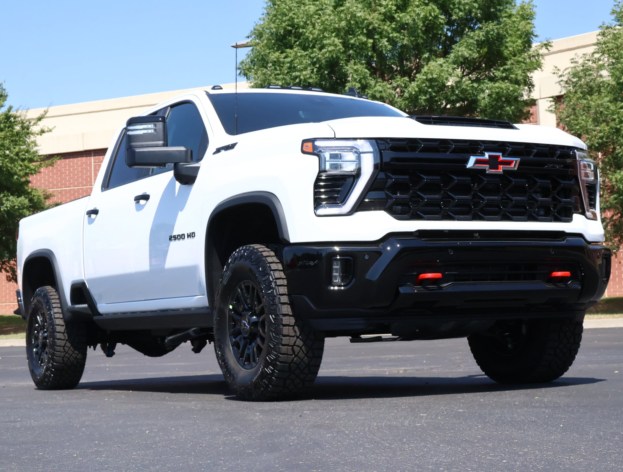 New 2025 Chevrolet Silverado 2500 ZR2 w/ Technology Package