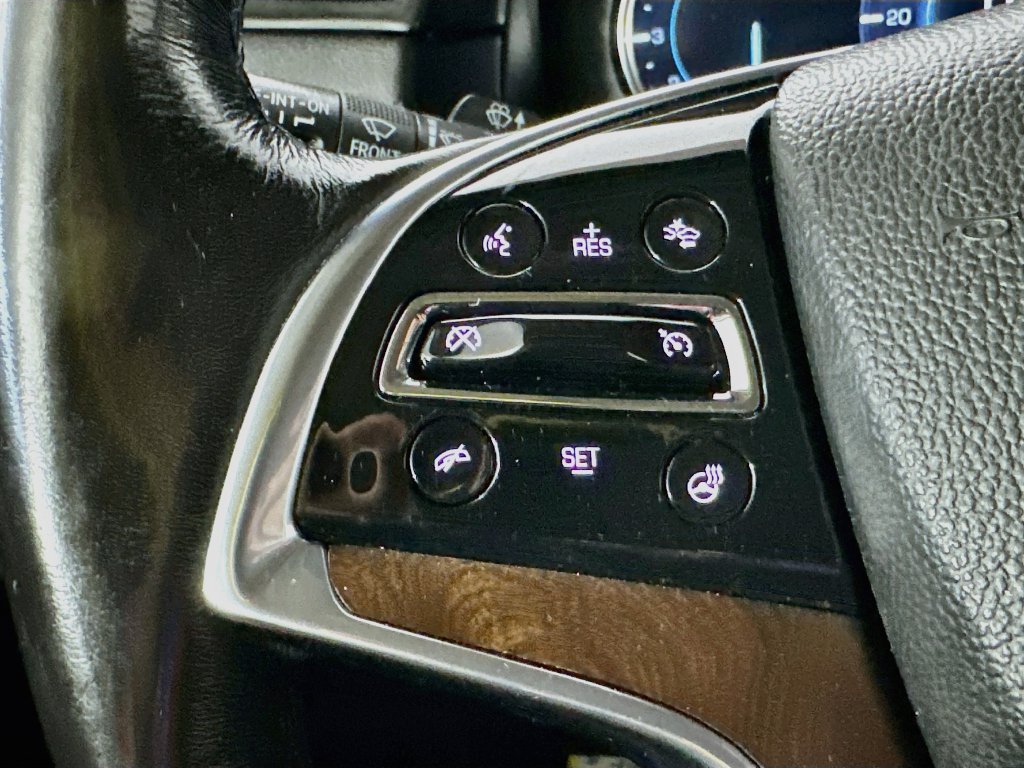 Used 2020 Cadillac Escalade Premium Luxury AWD/4WD image 26