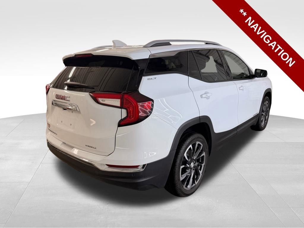 Used 2023 GMC Terrain SLT w/ Tech Package image 7