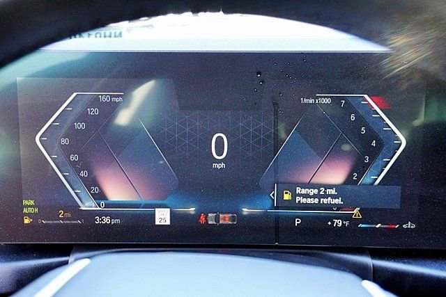 Used 2023 BMW 330i Sedan w/ Driving Assistance Package image 33