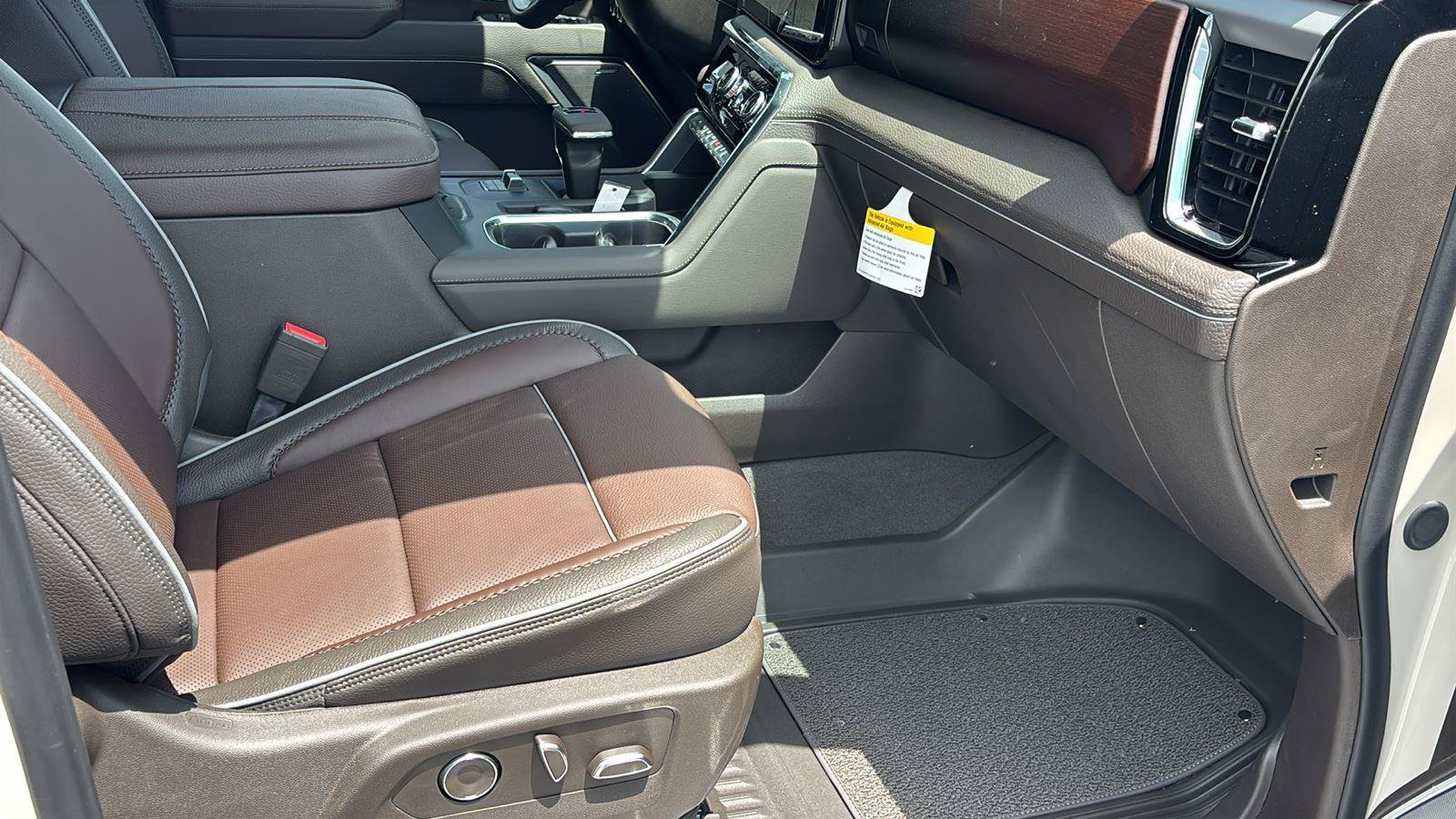 New 2026 GMC Sierra 1500 Denali AWD/4WD image 22