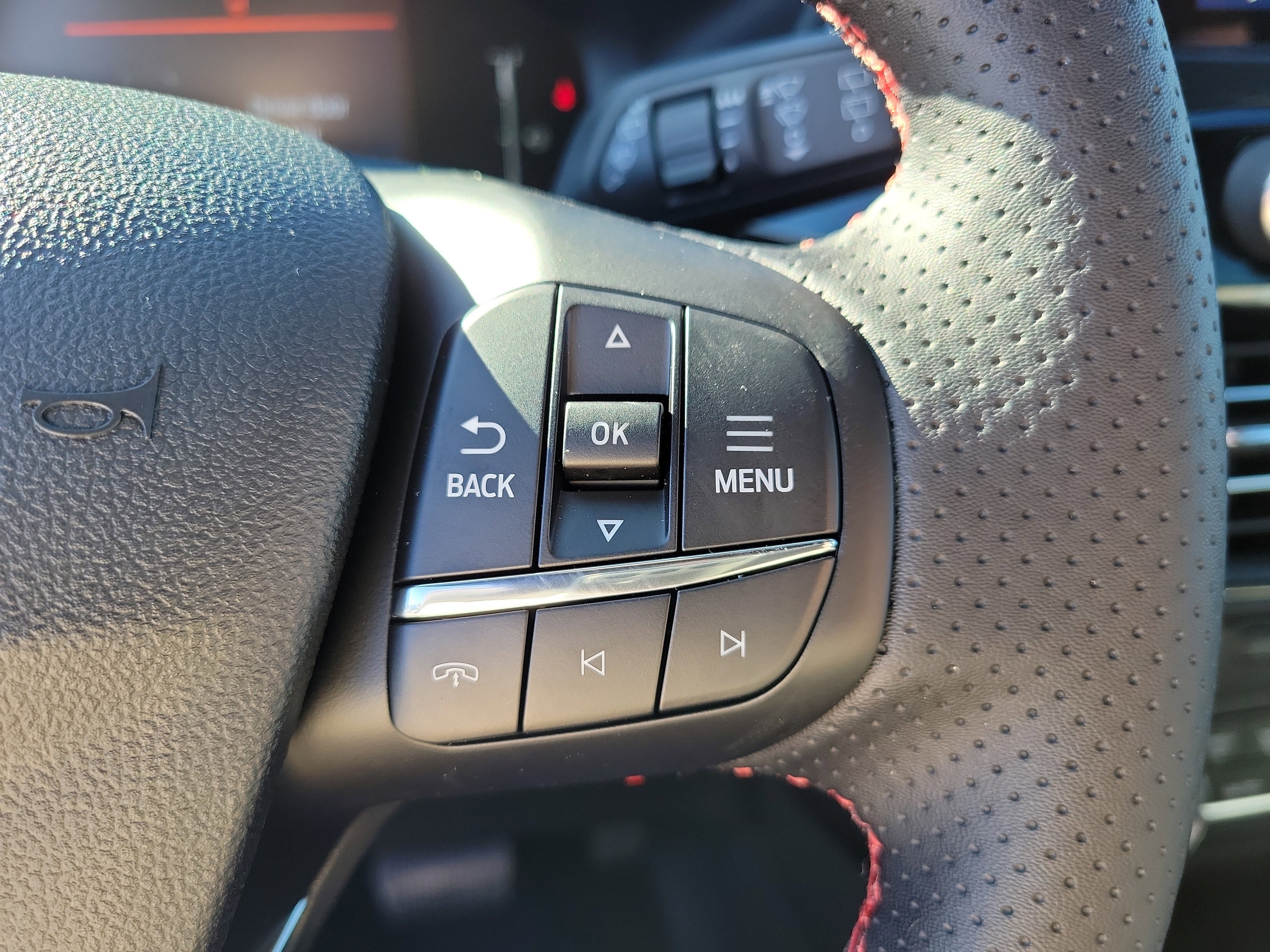 New 2026 Ford Escape ST-Line image 30