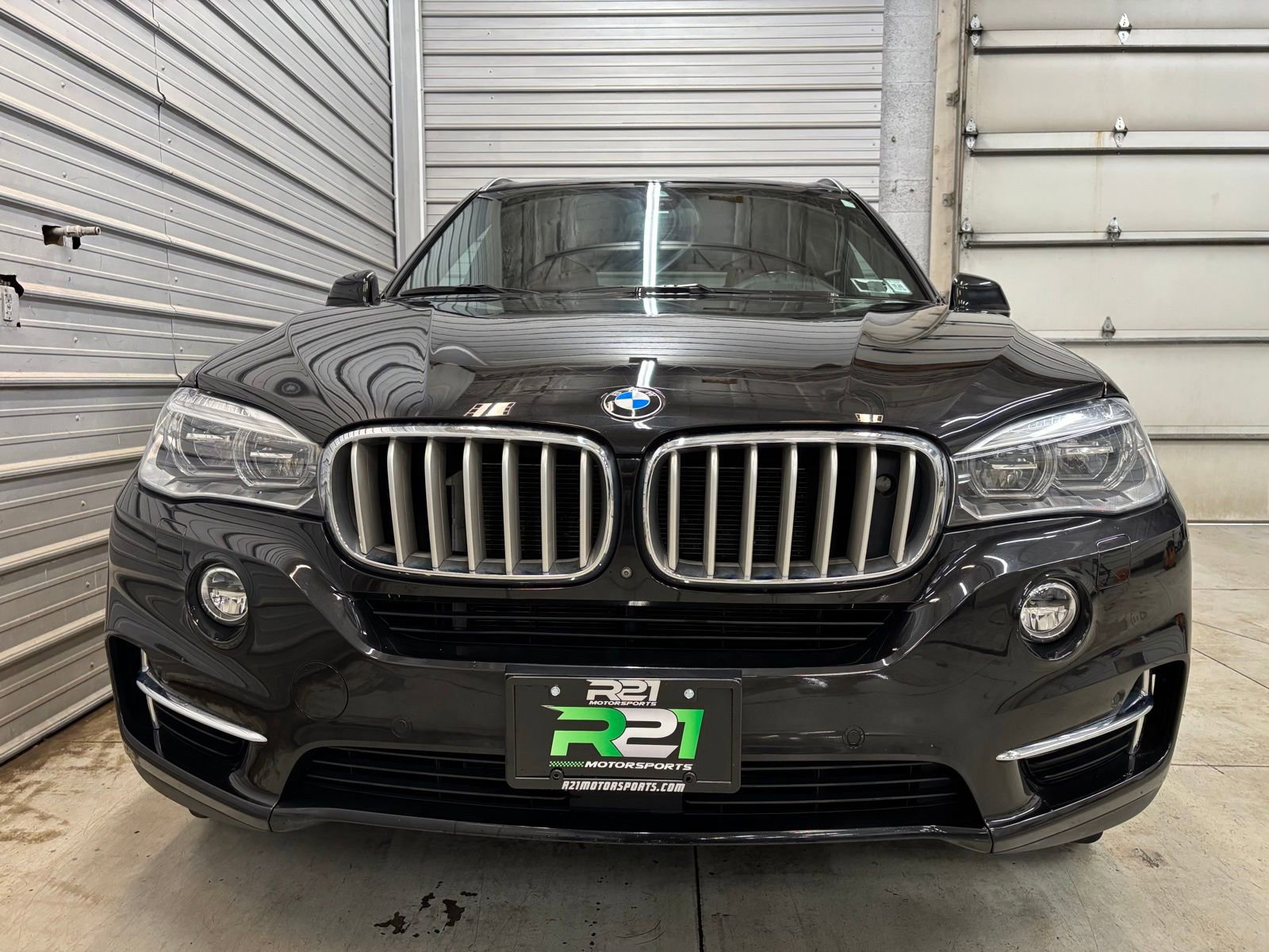 Used 2017 BMW X5 xDrive50i image 2
