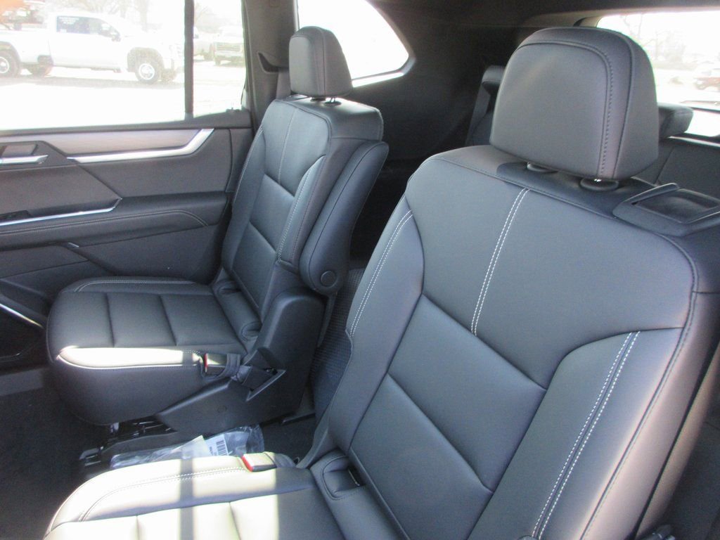 New 2026 GMC Acadia Elevation w/ Black Edition AWD/4WD image 14