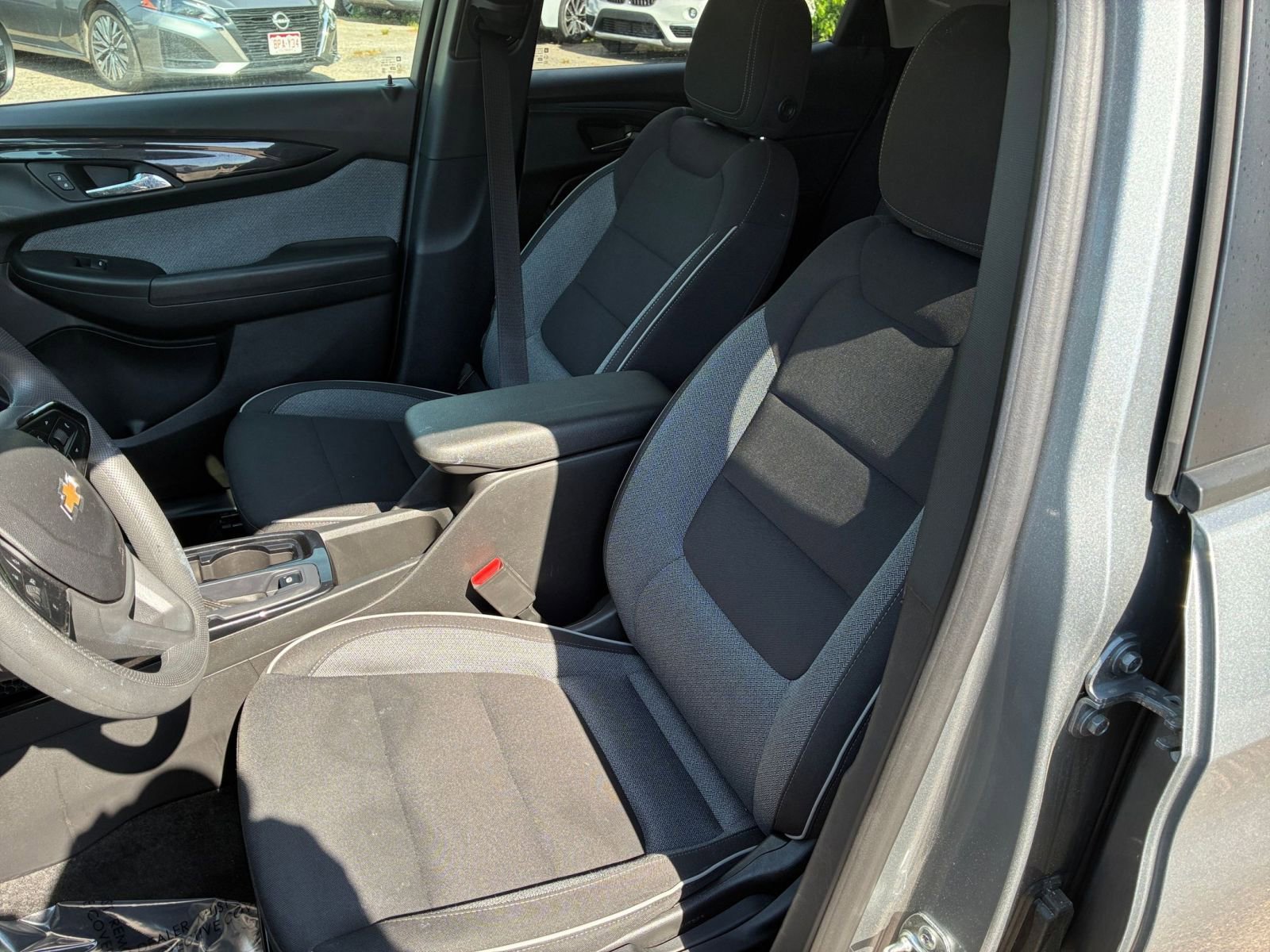 Used 2025 Chevrolet TrailBlazer LT w/ Driver Confidence Package AWD/4WD image 34