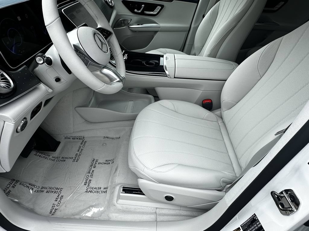 New 2026 Mercedes-Benz EQE 320 4MATIC SUV image 10
