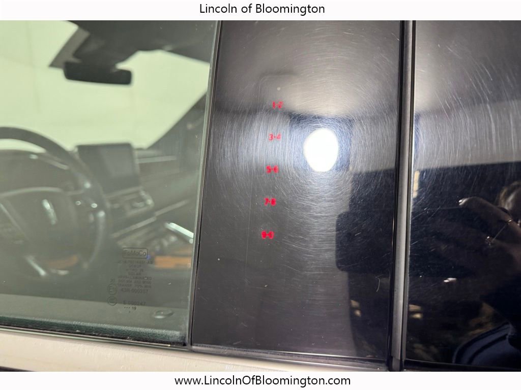 Used 2019 Lincoln Navigator L Reserve image 30